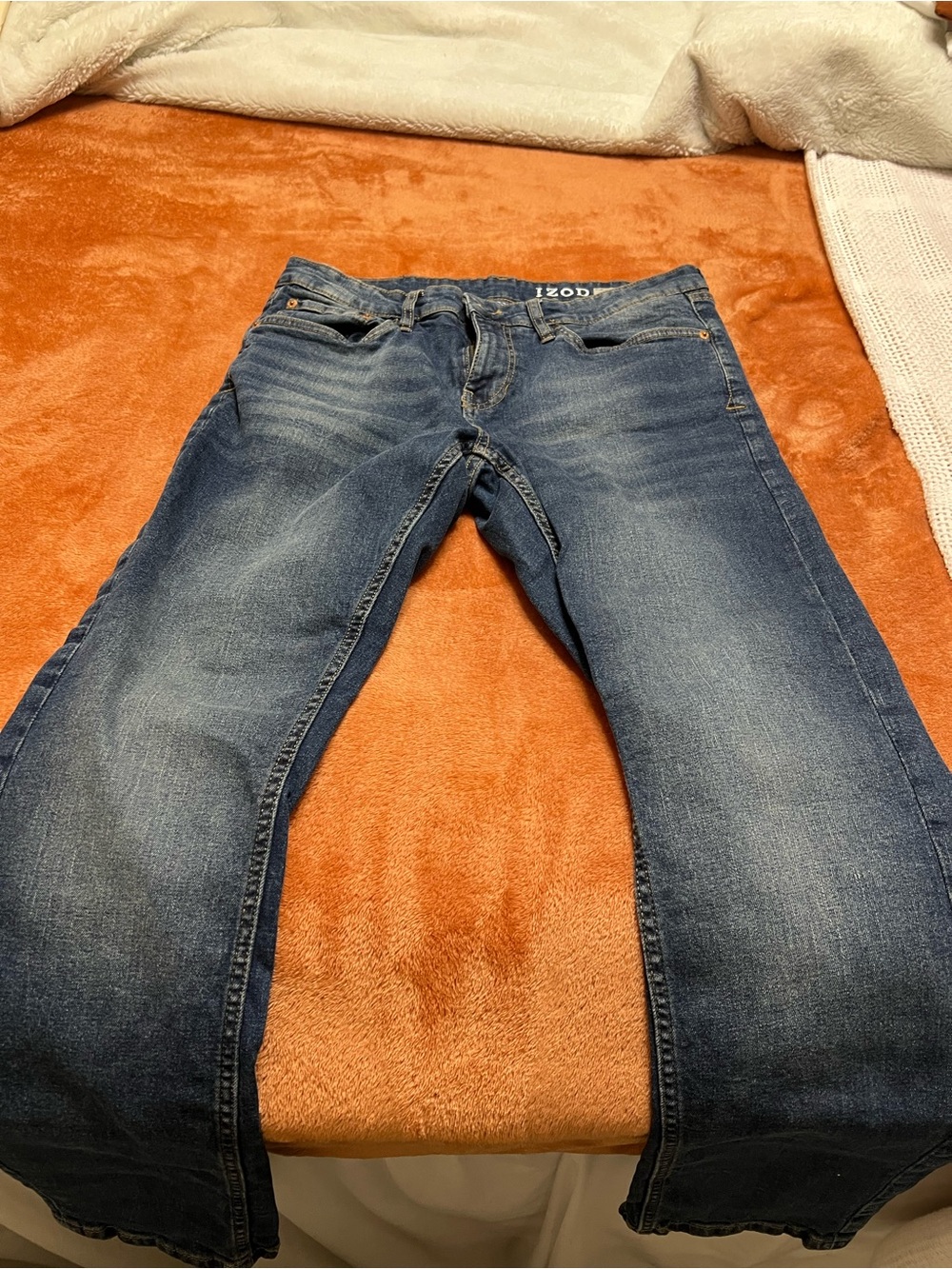 Izod Men's Medium Blue Straight-Leg Jeans